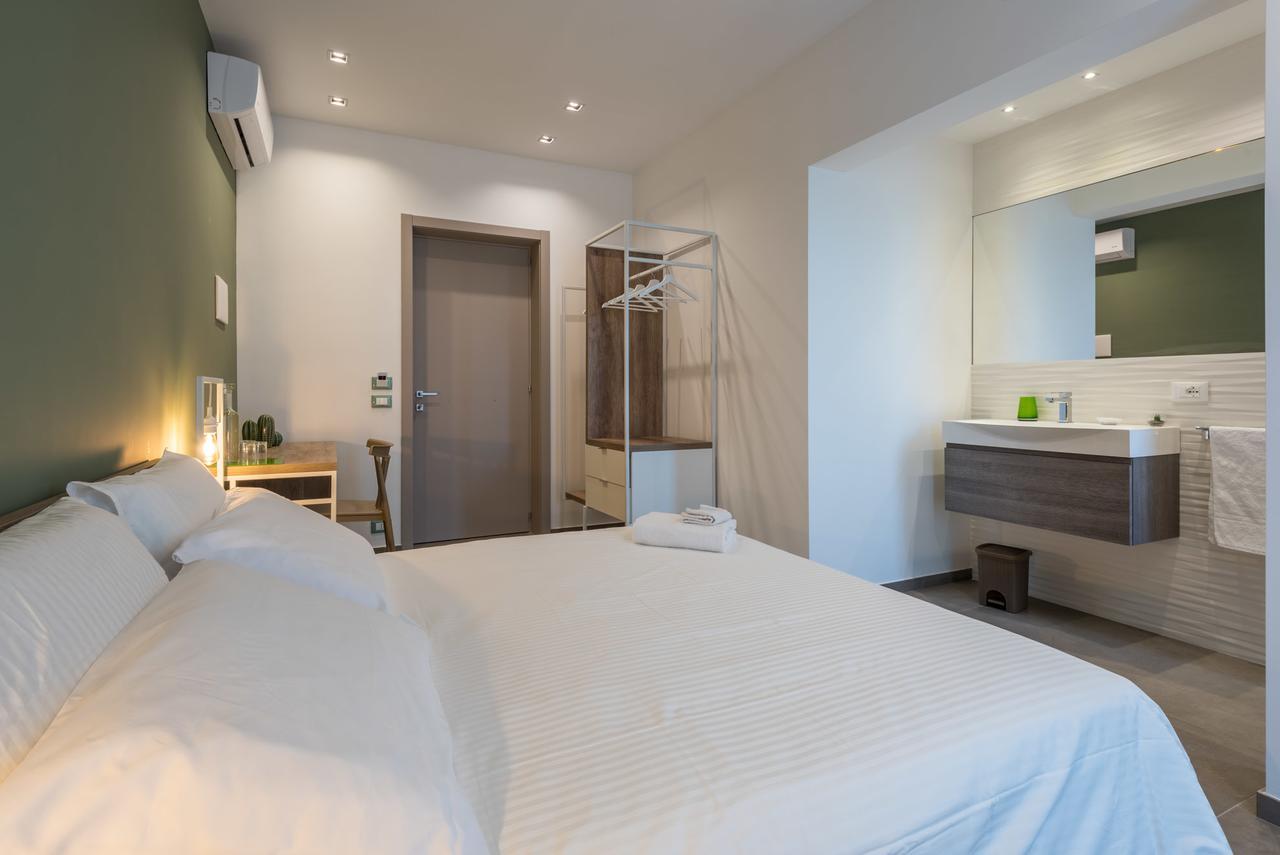 Aurienzia Hotel Ragusa Bagian luar foto