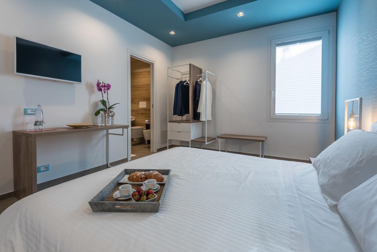 Aurienzia Hotel Ragusa Bagian luar foto