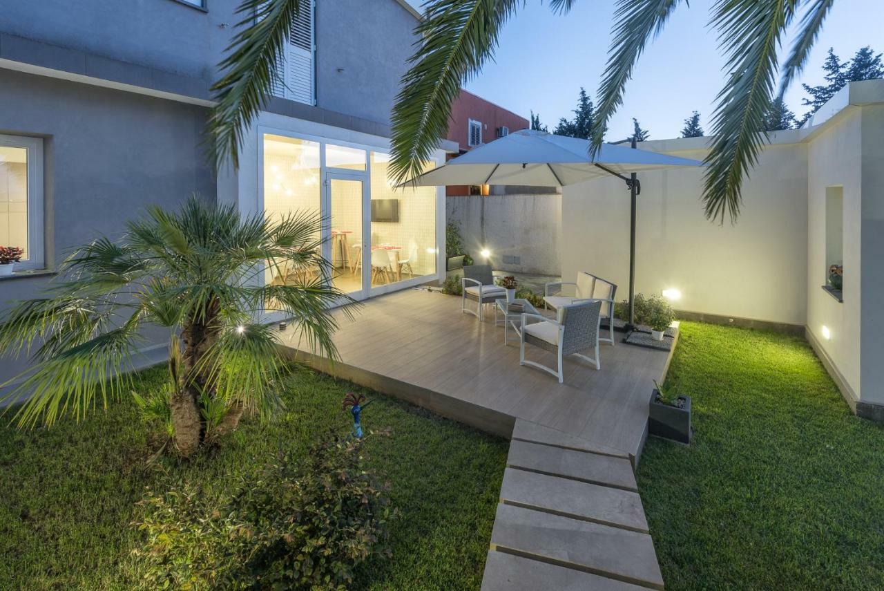 Aurienzia Hotel Ragusa Bagian luar foto